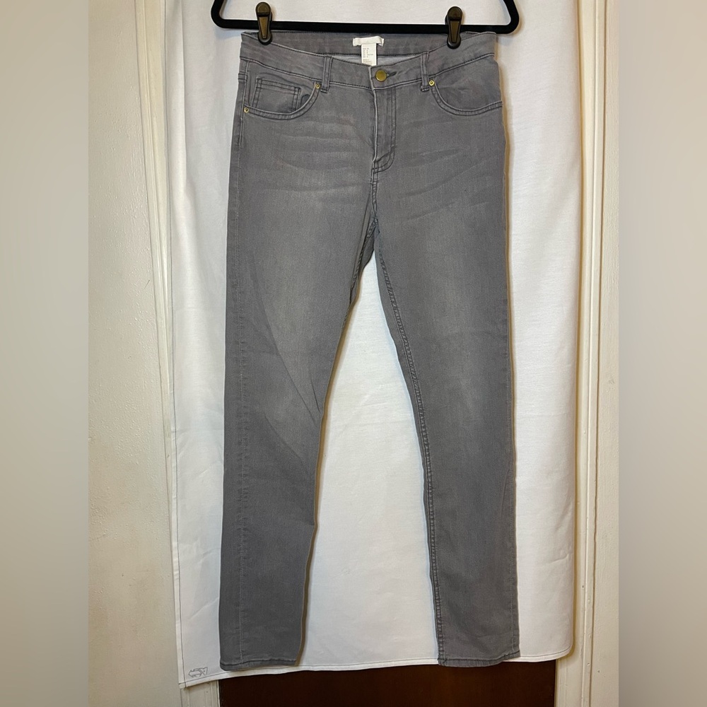 NWOT H&M Light Gray Skinny Denim Jeans Size 8